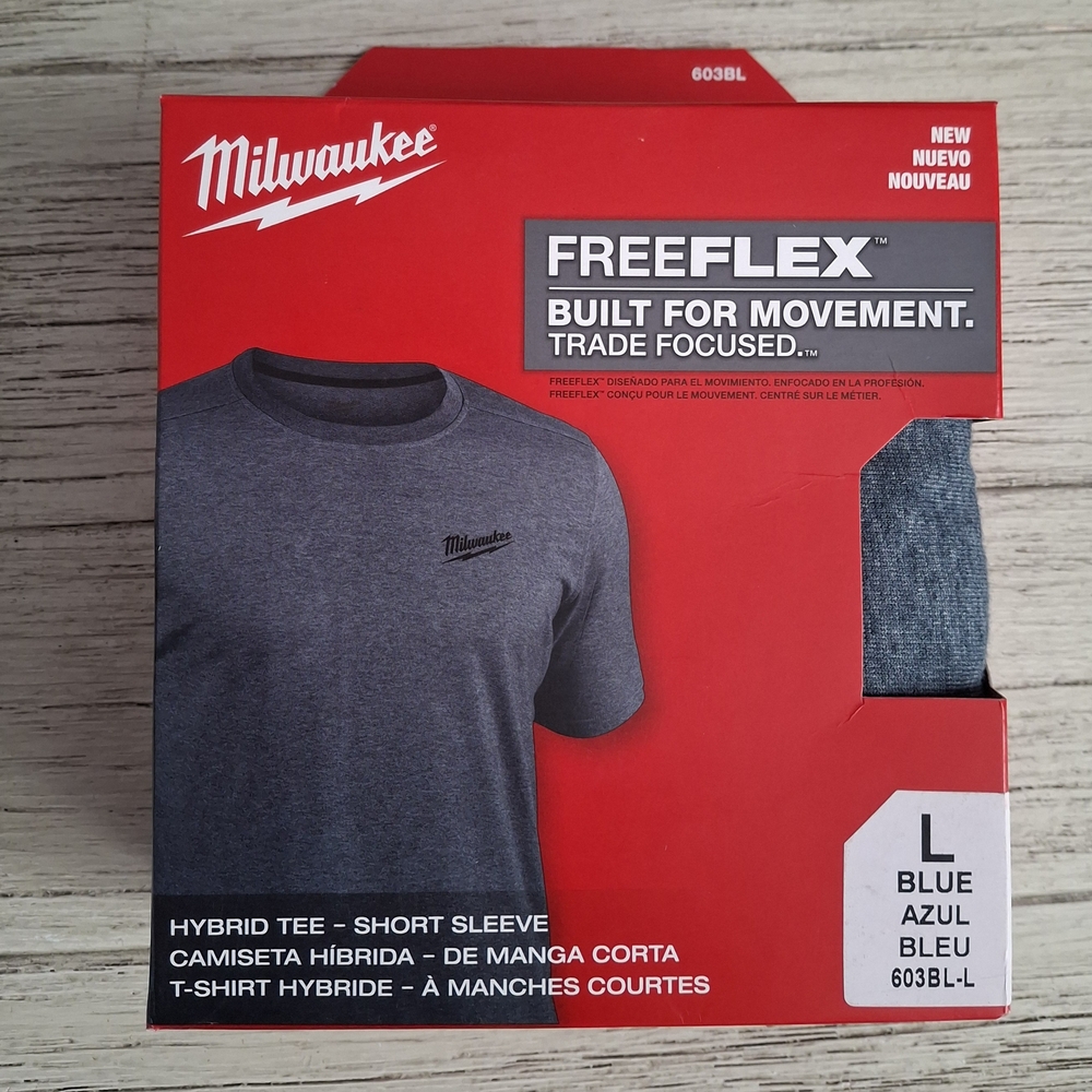 💋Milwaukee size L  FreeFlex Short-Sleeve Tee — Blue💋